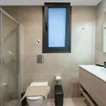 Sunhall Maisonette Apartmán