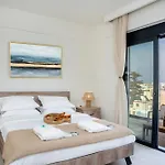 Sunhall Maisonette * Rhodes City