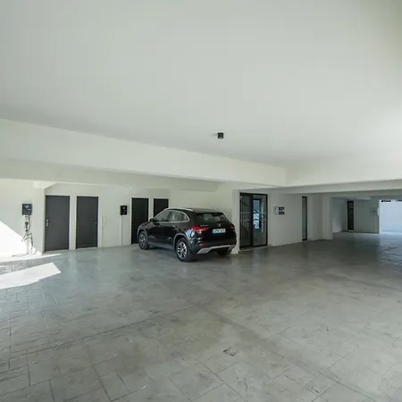 Sunhall Maisonette Apartment