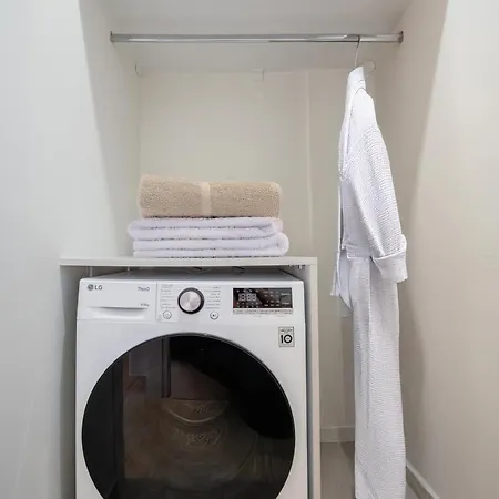 Sunhall Maisonette Apartment *