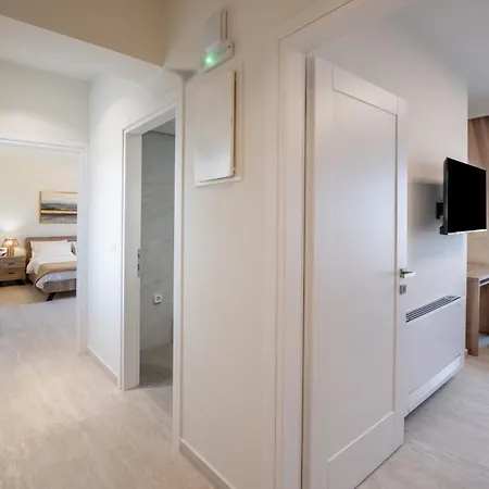 Sunhall Maisonette